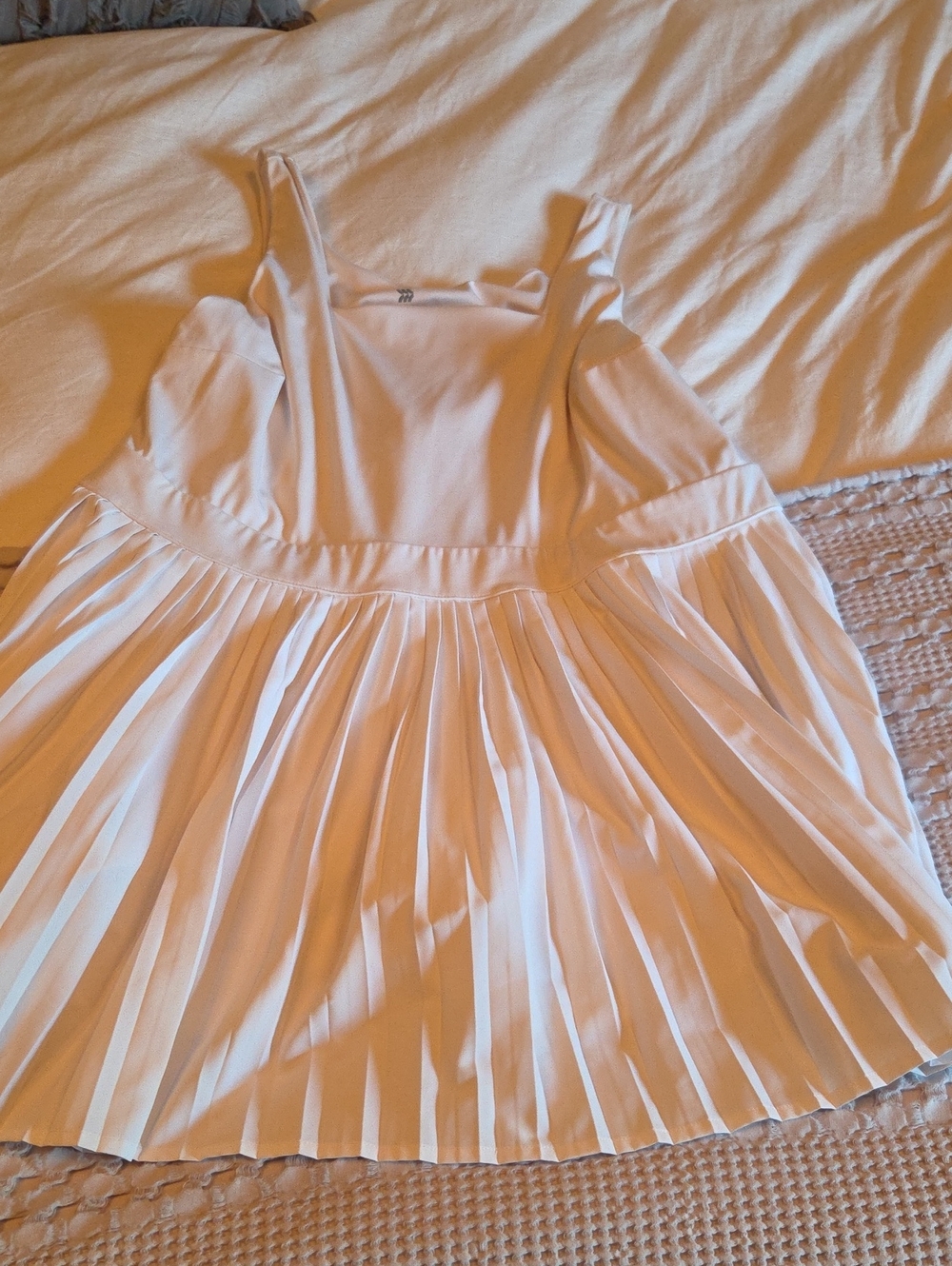 Pleated White Sleeveless Activewear Sundress 1x